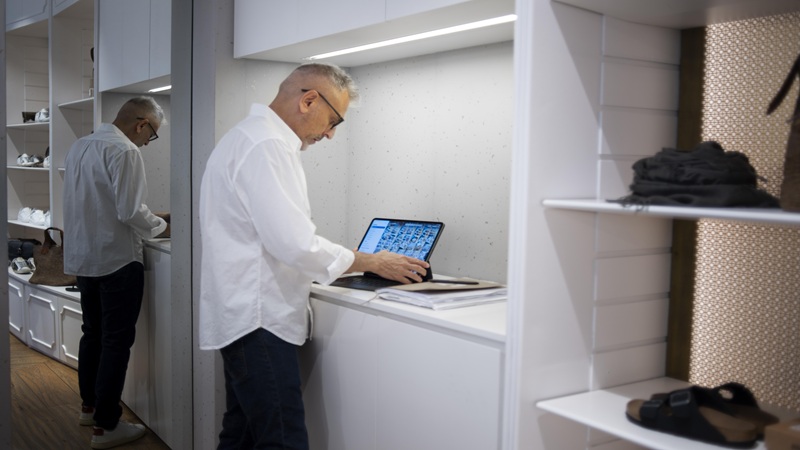 Why Buying Garage Doors Online Is the Future of Modern Home Upgrades